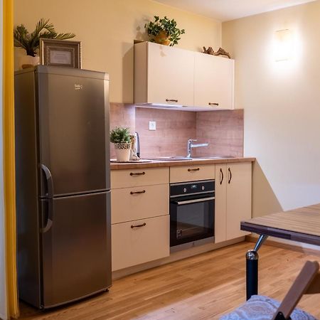 Cozy Suite With Inner Yard VNO Exterior photo