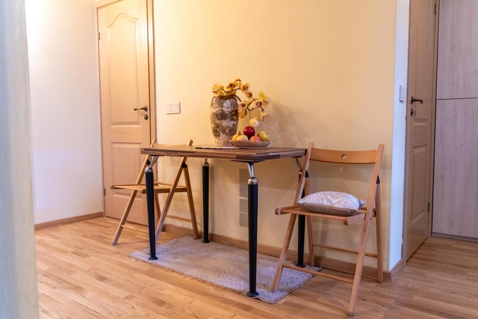 Cozy Suite With Inner Yard VNO Exterior photo