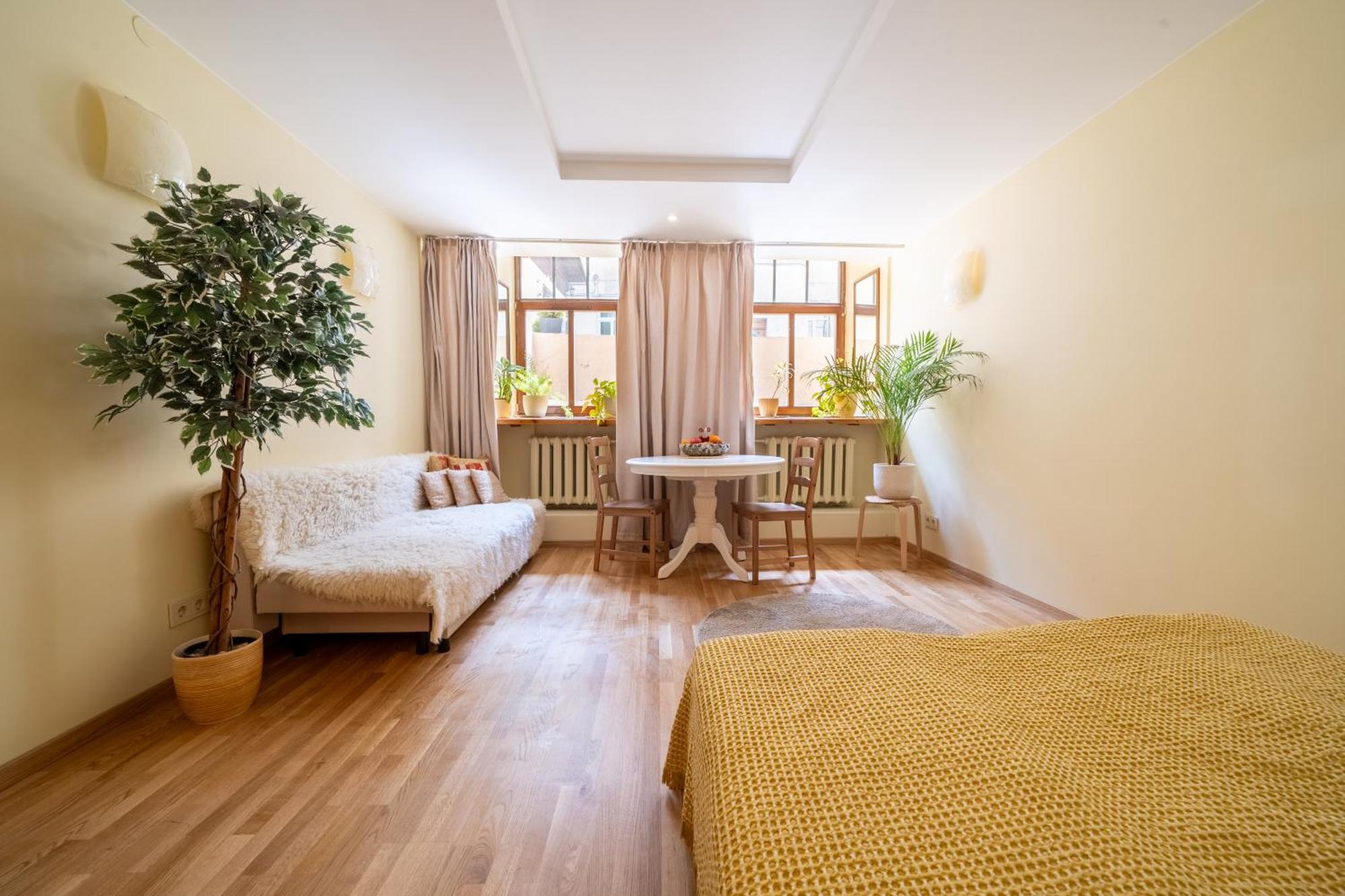 Cozy Suite With Inner Yard VNO Exterior photo